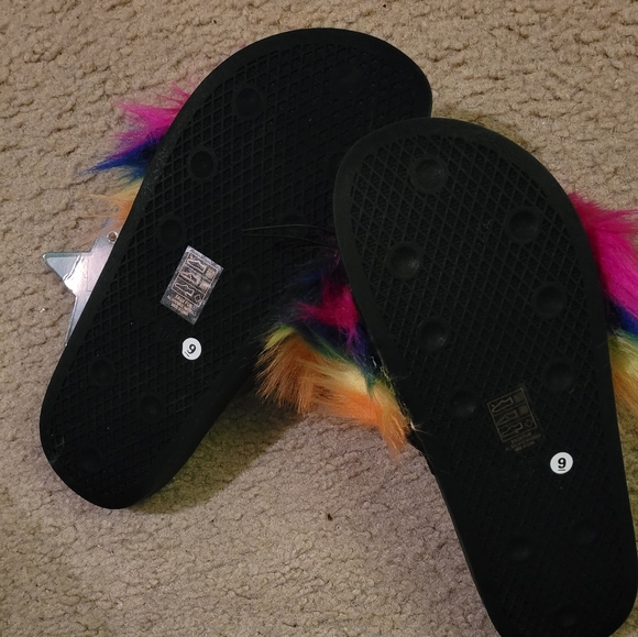 🌈RAINBOW SLIDE**SLIPPERS!! 2CUTE!! - Picture 4 of 8